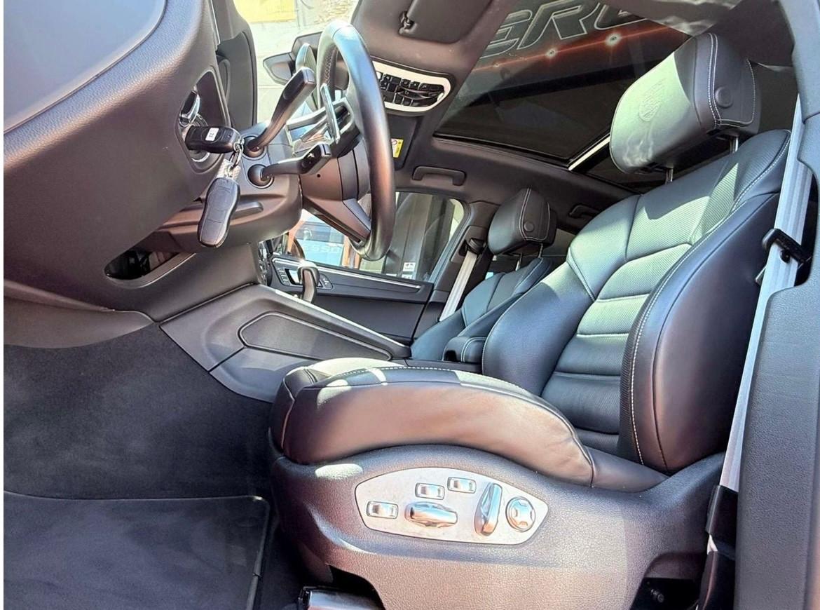 Porsche Macan SPORT CHRONO PASM SEDILI VENTILATI 21 PANORAMA