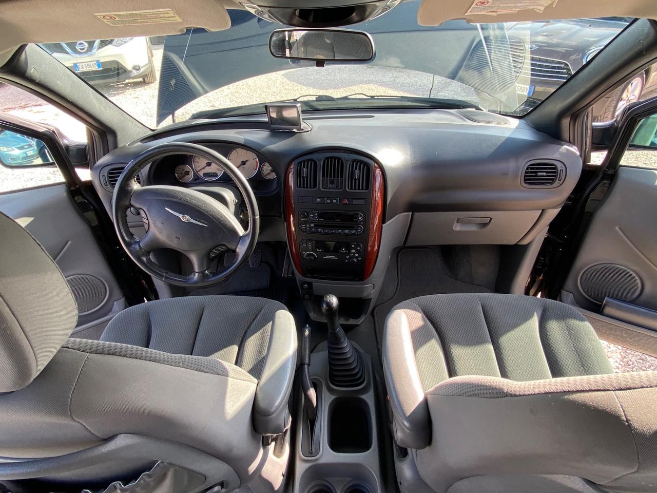 Chrysler Voyager 2.5 CRD cat LX Leather