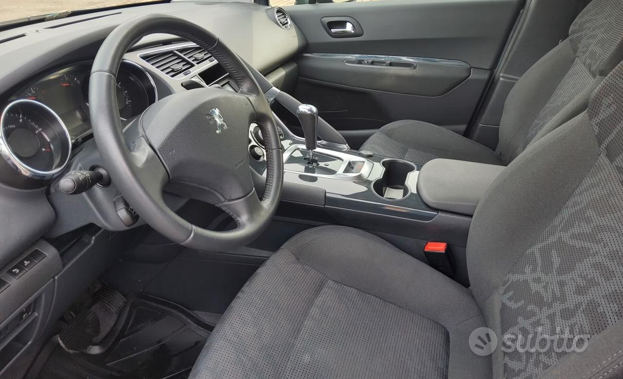 Peugeot 3008 1.6 e-HDi 112CV cambio robotizzato S.&S. Business