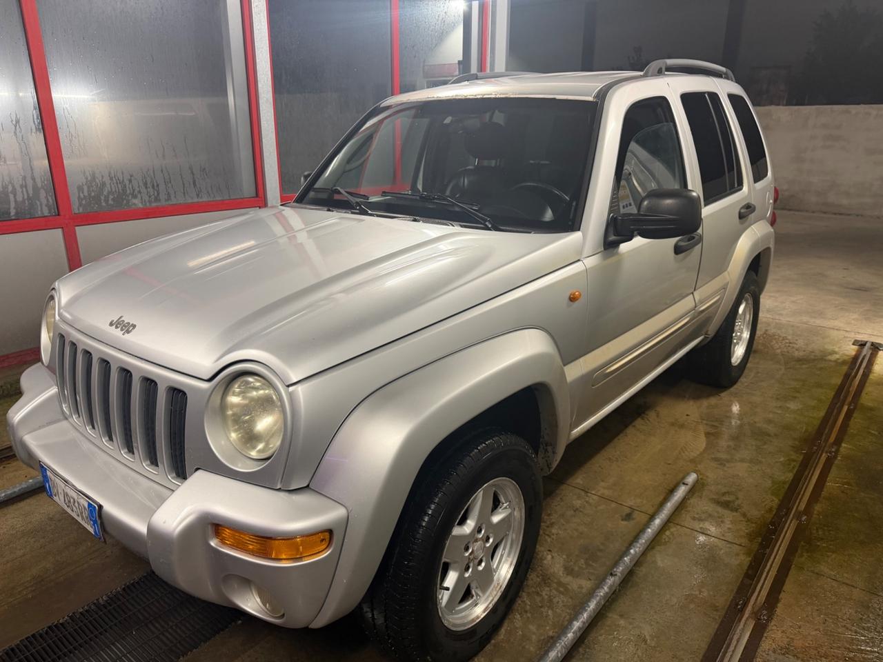 Jeep Cherokee 2.5 CRD Limited 4x4 gancio traino