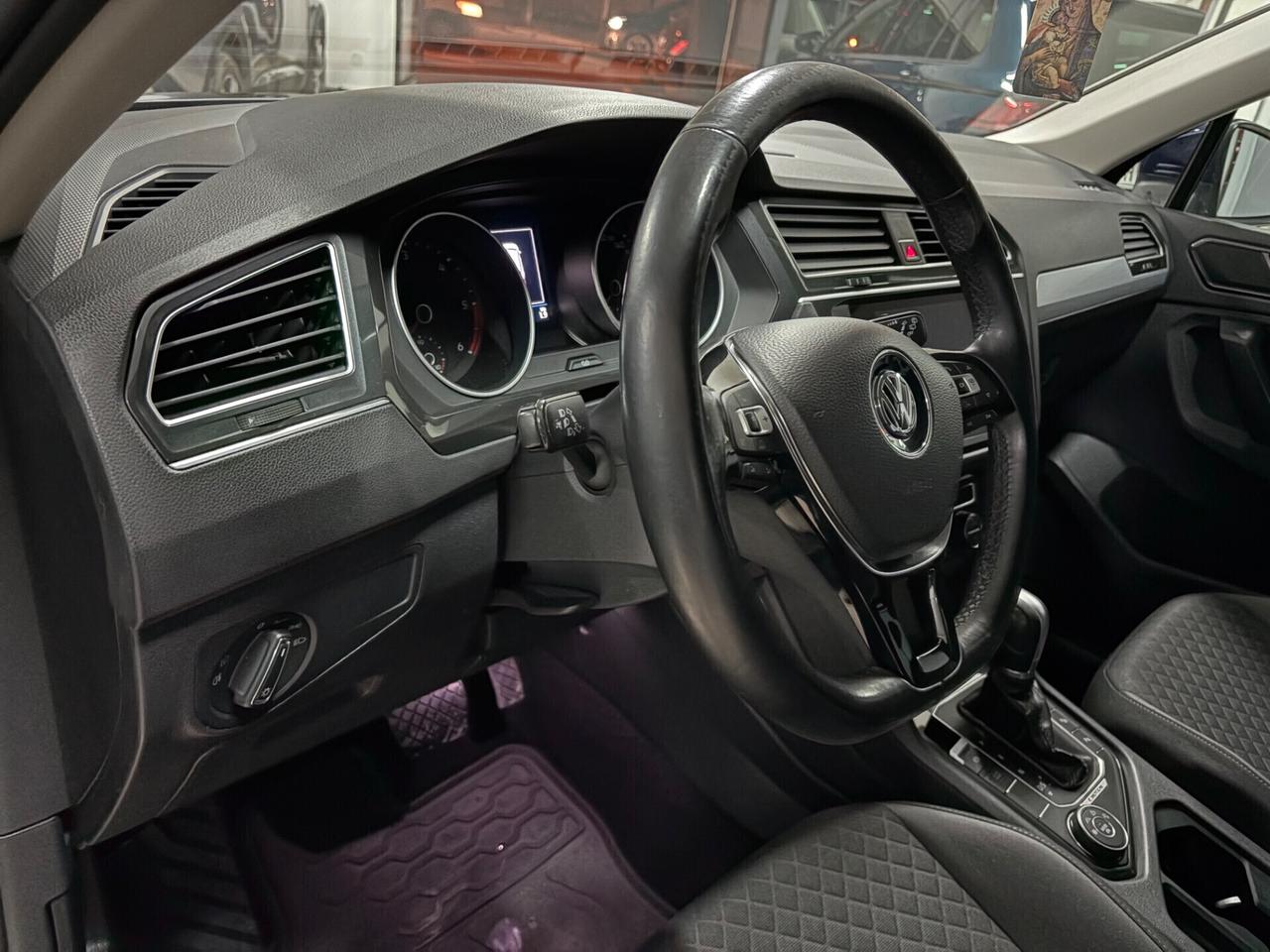 Volkswagen Tiguan 2.0 TDI DSG ** SPORT 4MOTION BMT