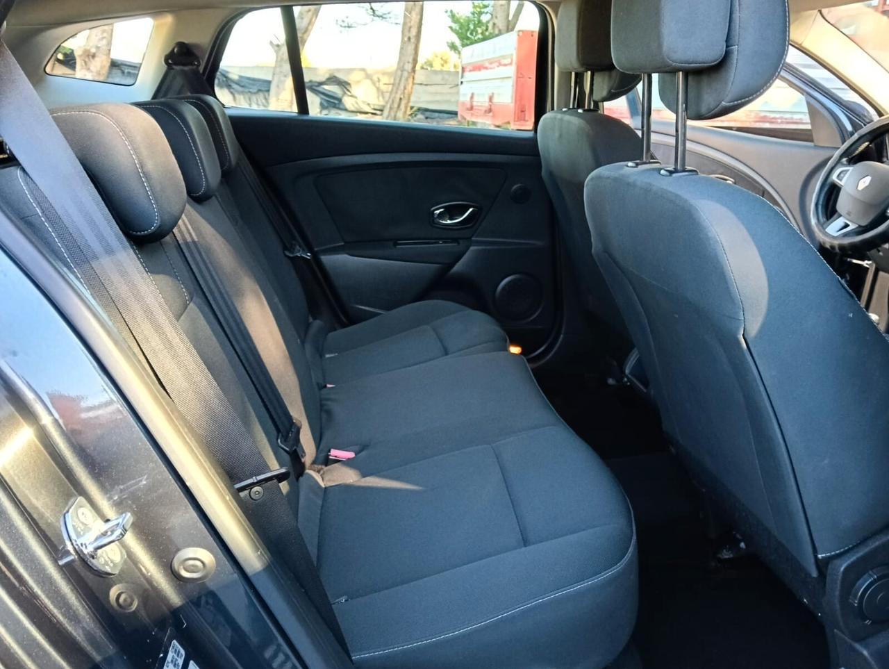 Renault Megane 1.5 dCi 110CV SporTour Attractive