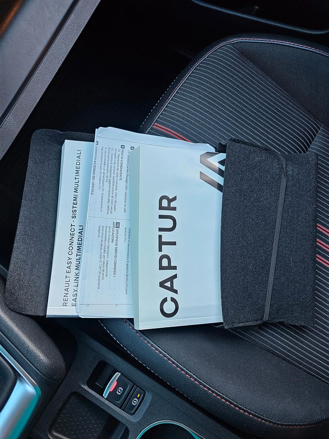 Renault Captur Full Hybrid E-Tech 140 CV RS Line