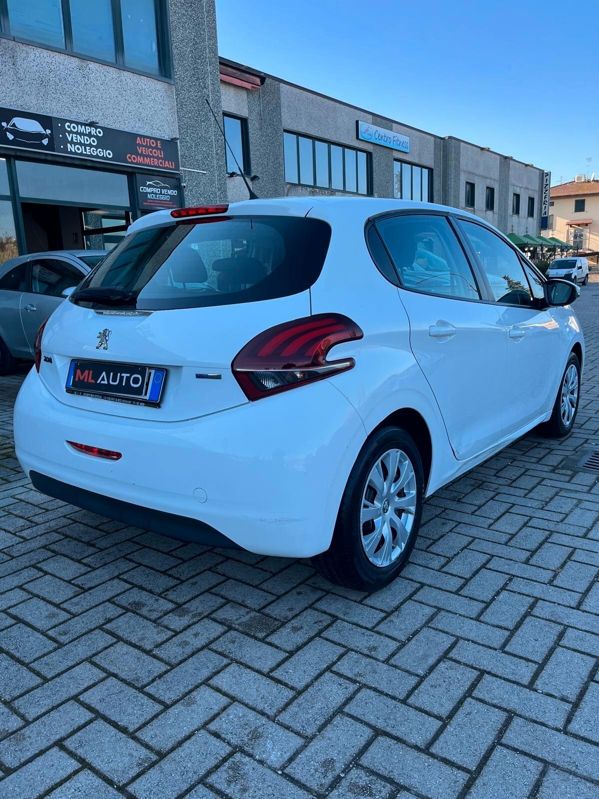 Peugeot 208 PureTech 82 5 porte Allure - OK NEOPATENTATO