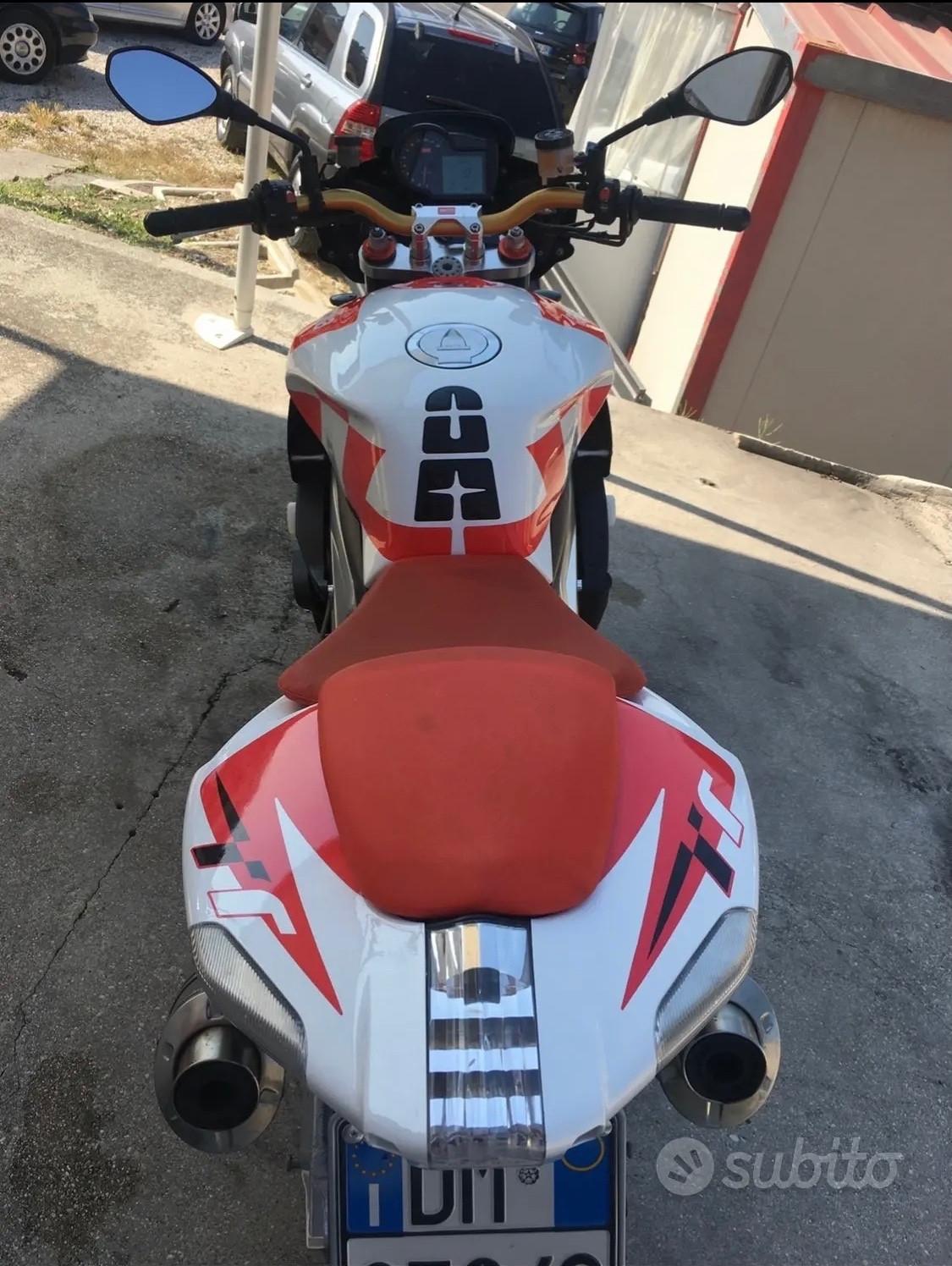 Aprilia Tuono 1000 R