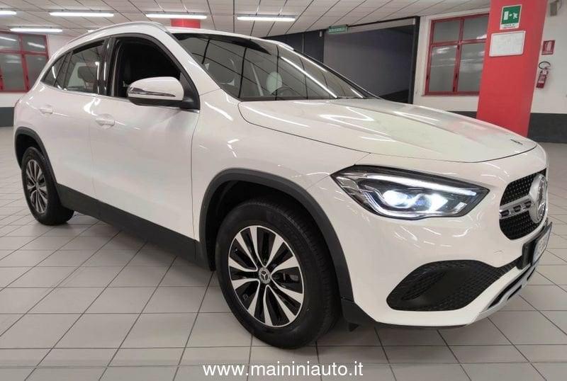 Mercedes-Benz GLA GLA 200 Automatic 4Matic Sport + Navi