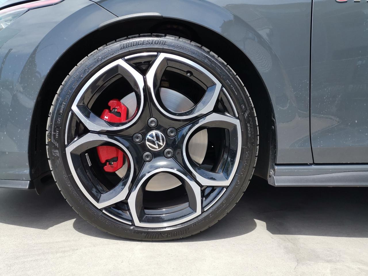 VOLKSWAGEN Golf VIII 2024 - Golf 2.0 tsi GTI 265cv dsg