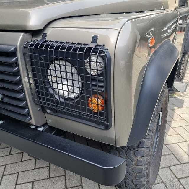 Land Rover Defender 90 2.2 PUMA TD4- LIFE&STYLE