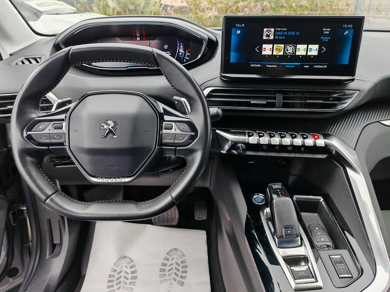 Peugeot 3008 1.5BlueHDi navig led cruise 2021