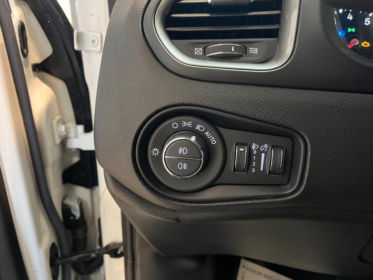 Jeep Renegade 1.5 Turbo T4 MHEV 130 cv Limited Dct