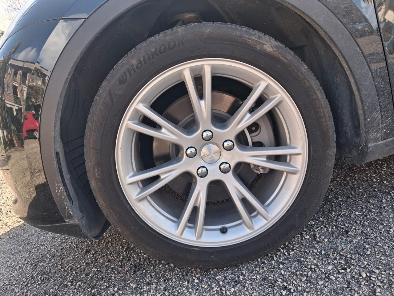 Tesla Model Y Long Range RWD