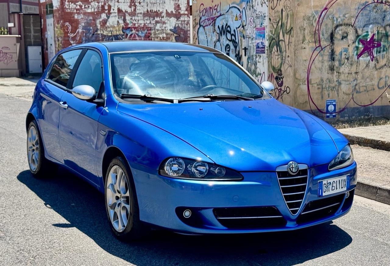 Alfa Romeo 147 1.6 16V TS (105) 5 porte Black Line