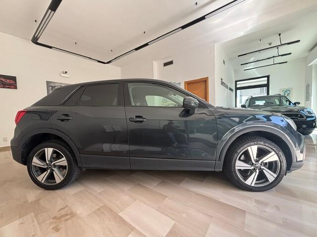 Audi Q2 35 TDI quattro S tronic Identity Black 2021