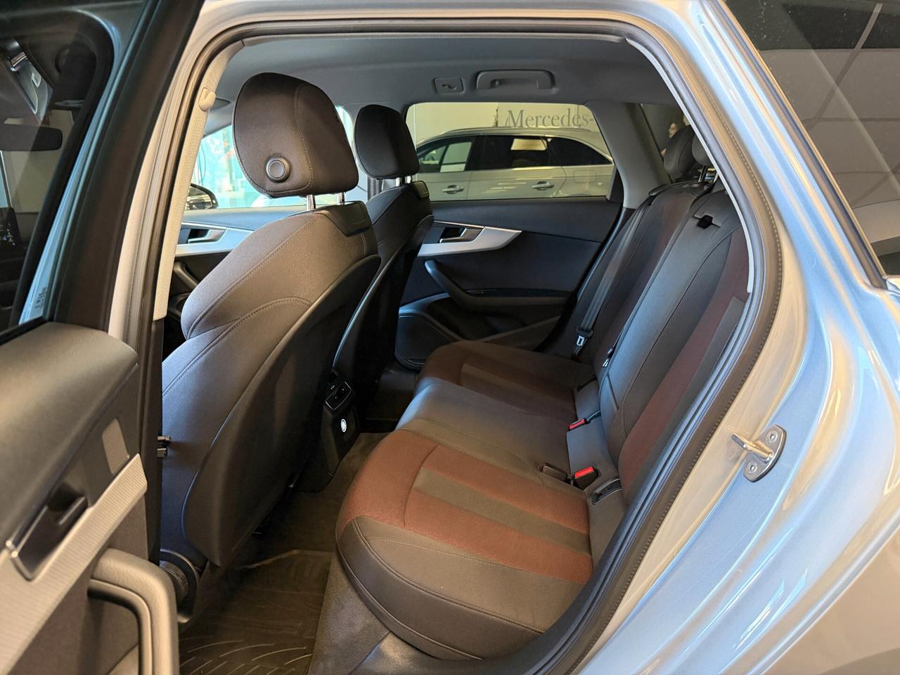 Audi A4 Avant 30 TDI S tronic