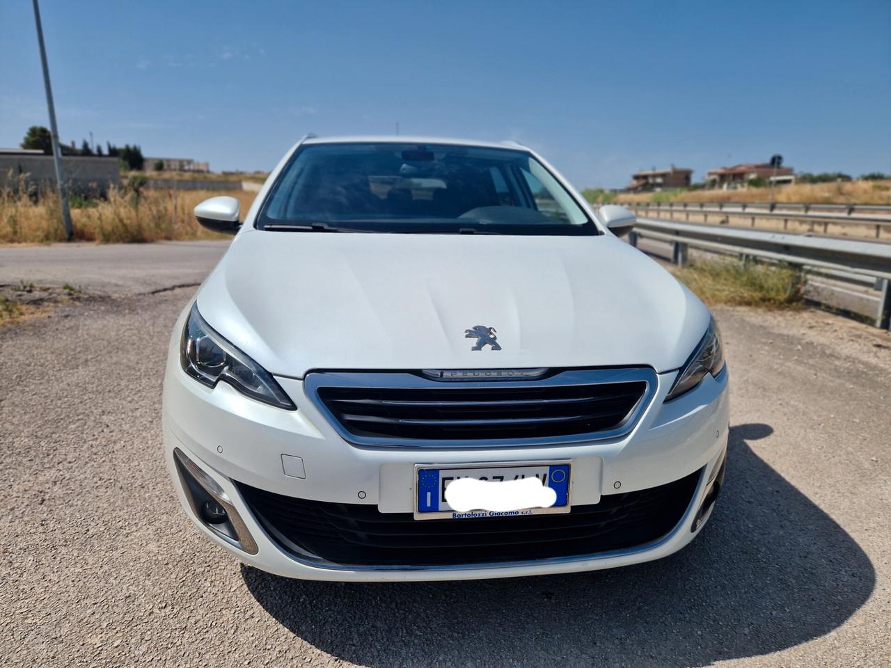 Peugeot 308 BlueHDi 120 S&S SW Allure