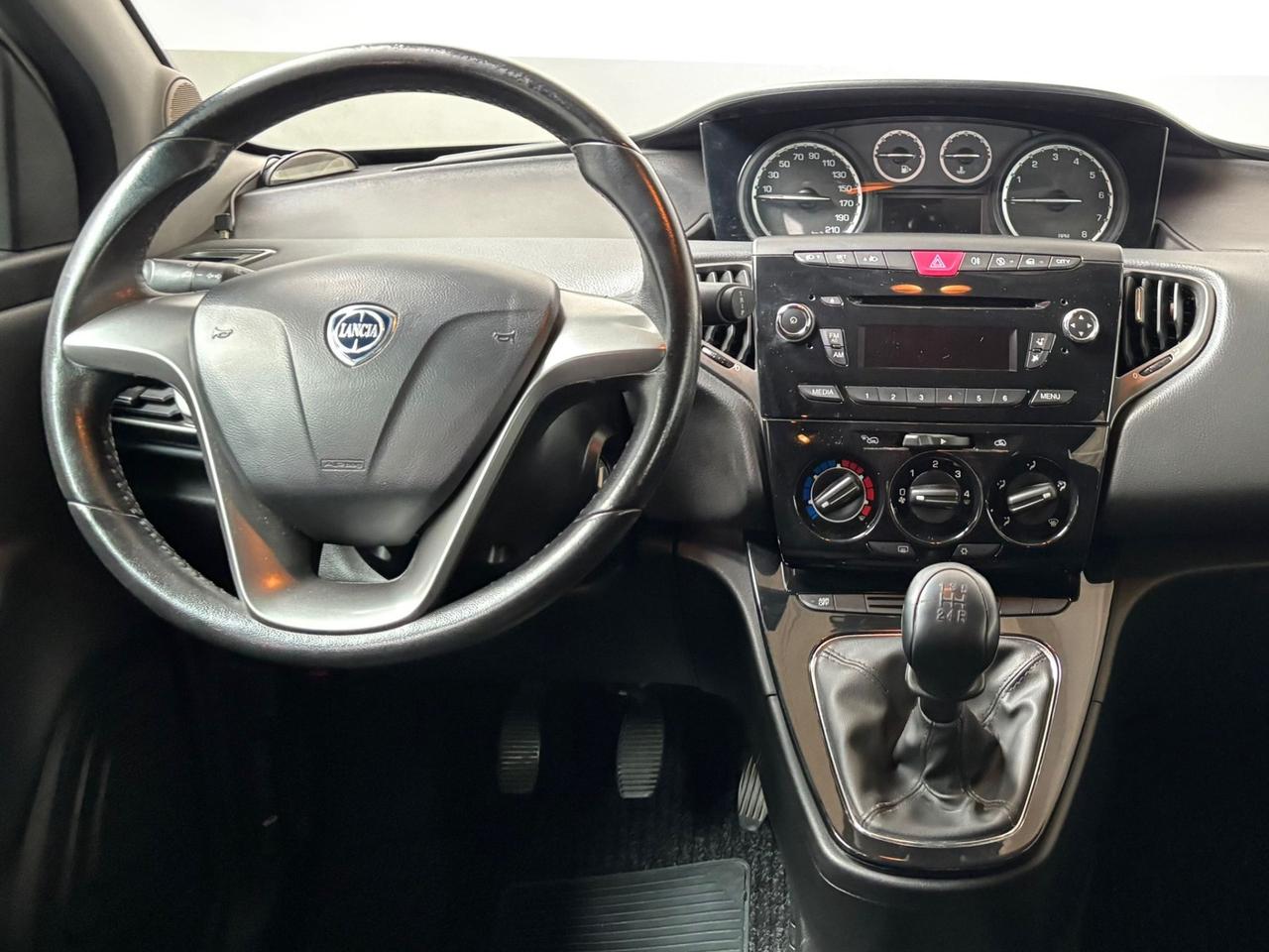 Lancia Ypsilon 1.2 69 CV Platinum