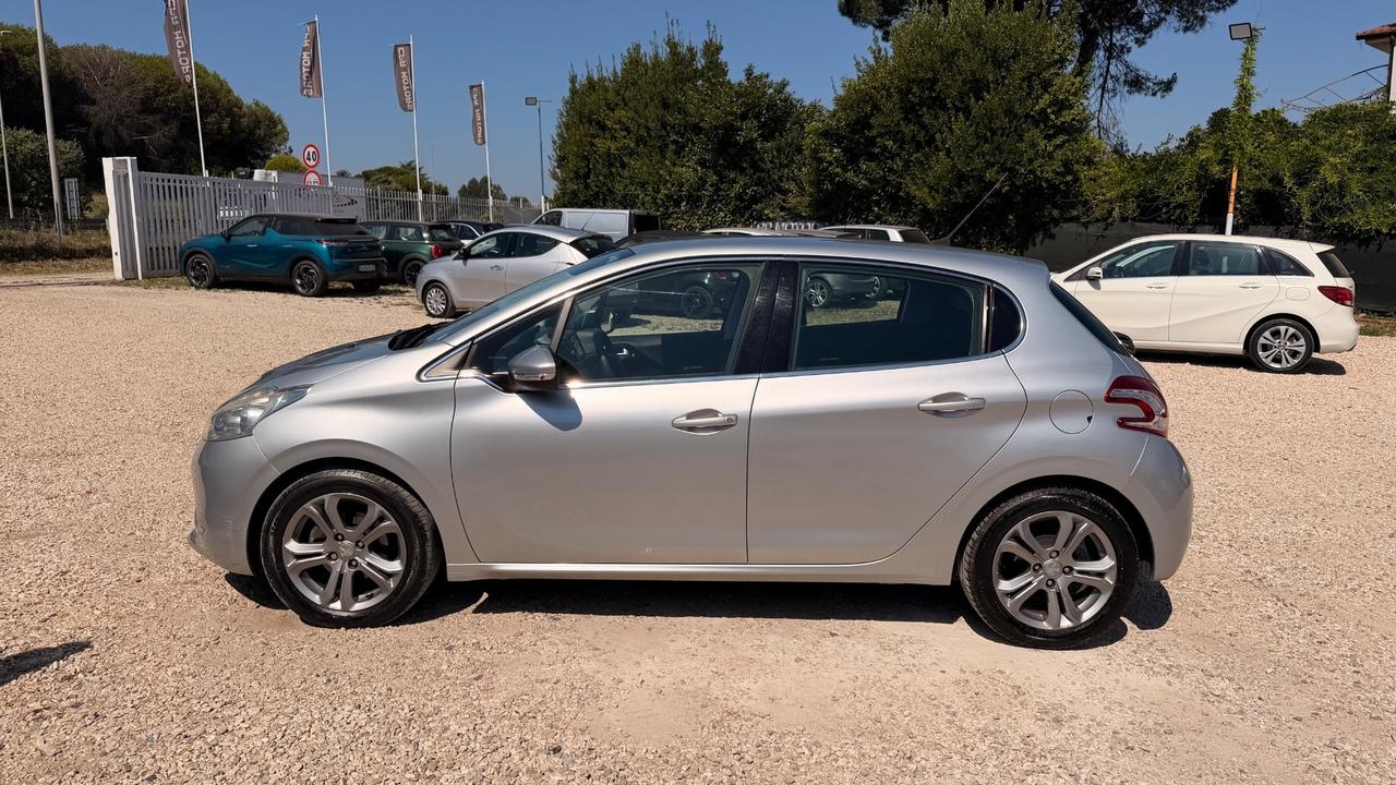 Peugeot 208 PureTech 82 3 porte Active