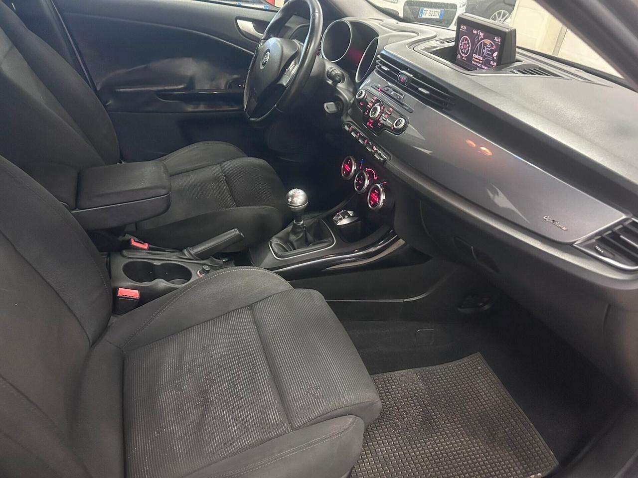 Alfa Romeo Giulietta 2.0 JTDm-2 140 CV Distinctive