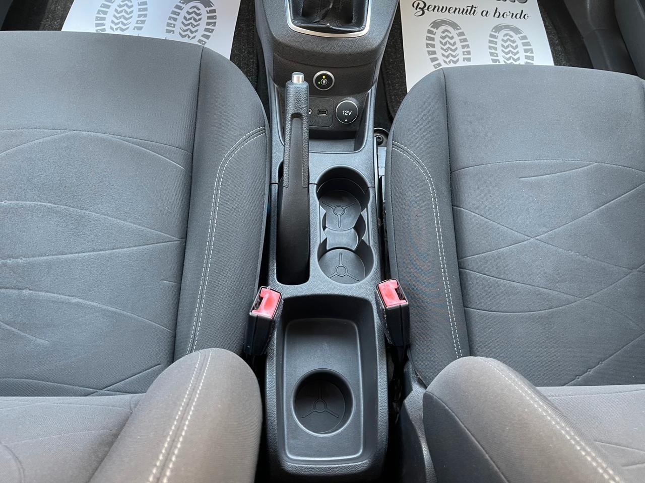 Ford Fiesta 1.4 5 porte GPL Business