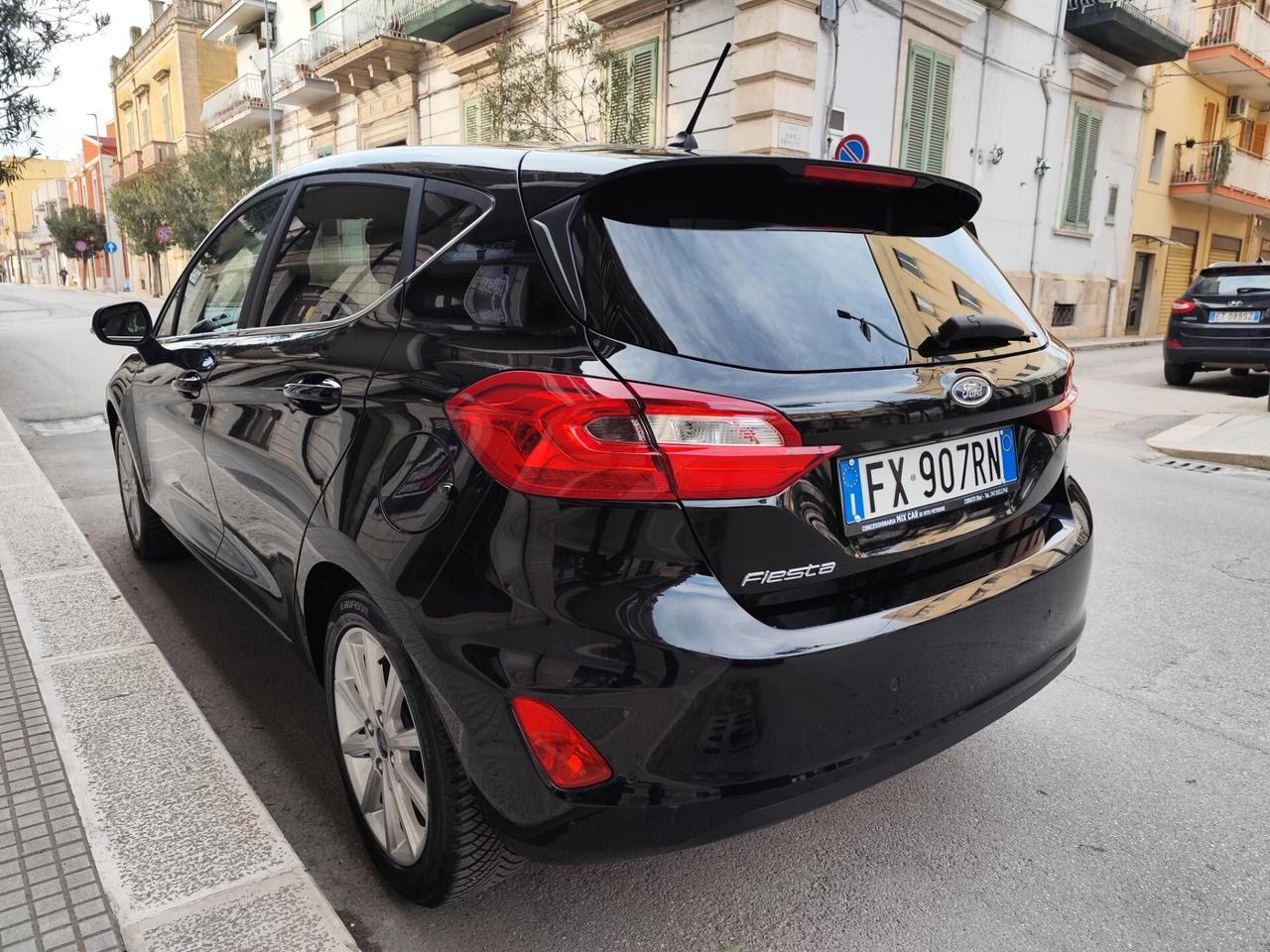 Ford Fiesta 1.1 BENZ/GPL 75CV TITANIUM PERFETTA