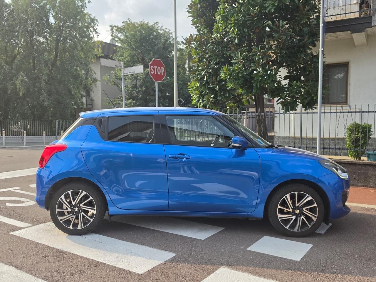 Suzuki Swift 1.2 Hybrid Top