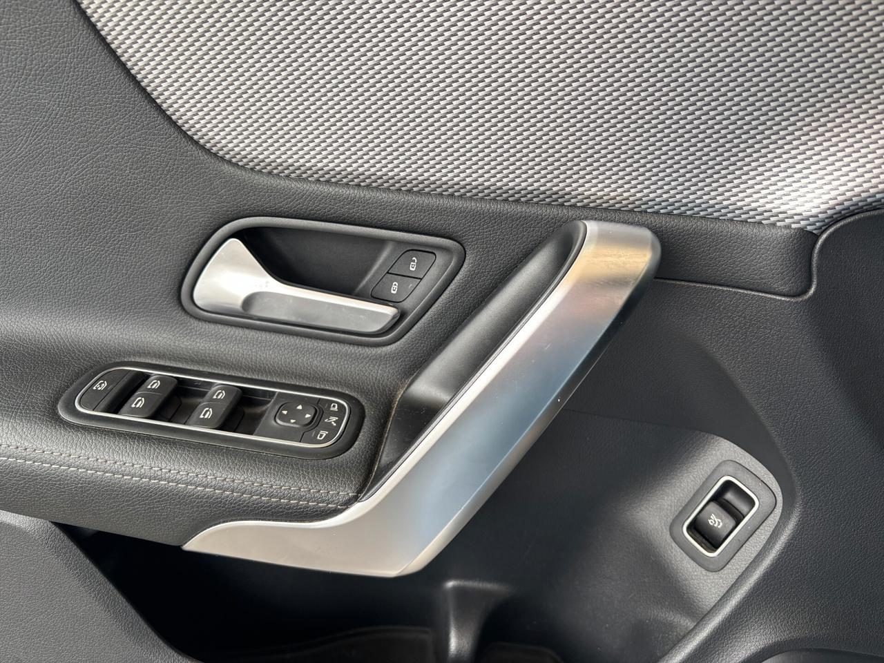 Mercedes-benz CLA 180 d Automatic Sport