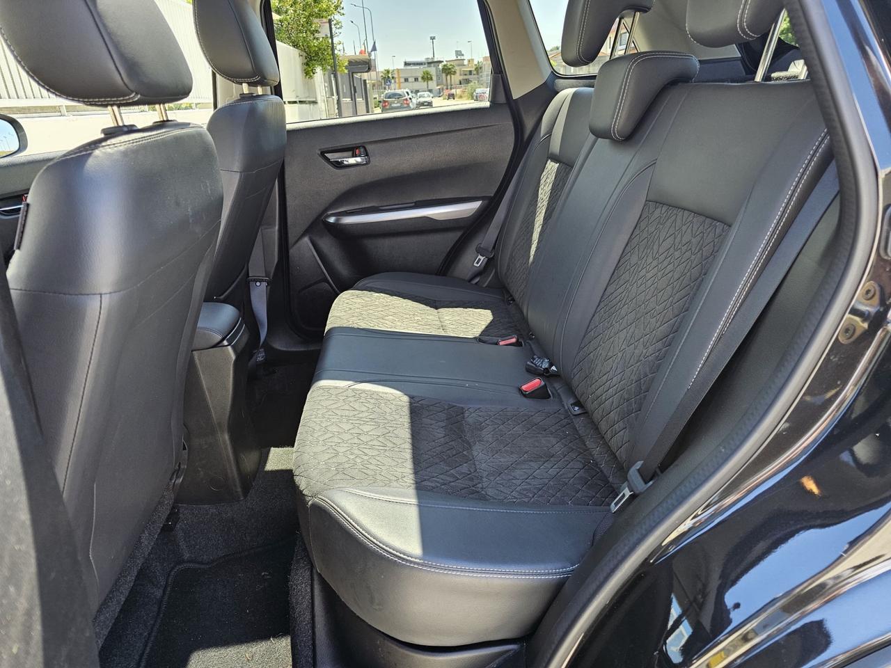Suzuki Vitara 1.4 Hybrid Starview