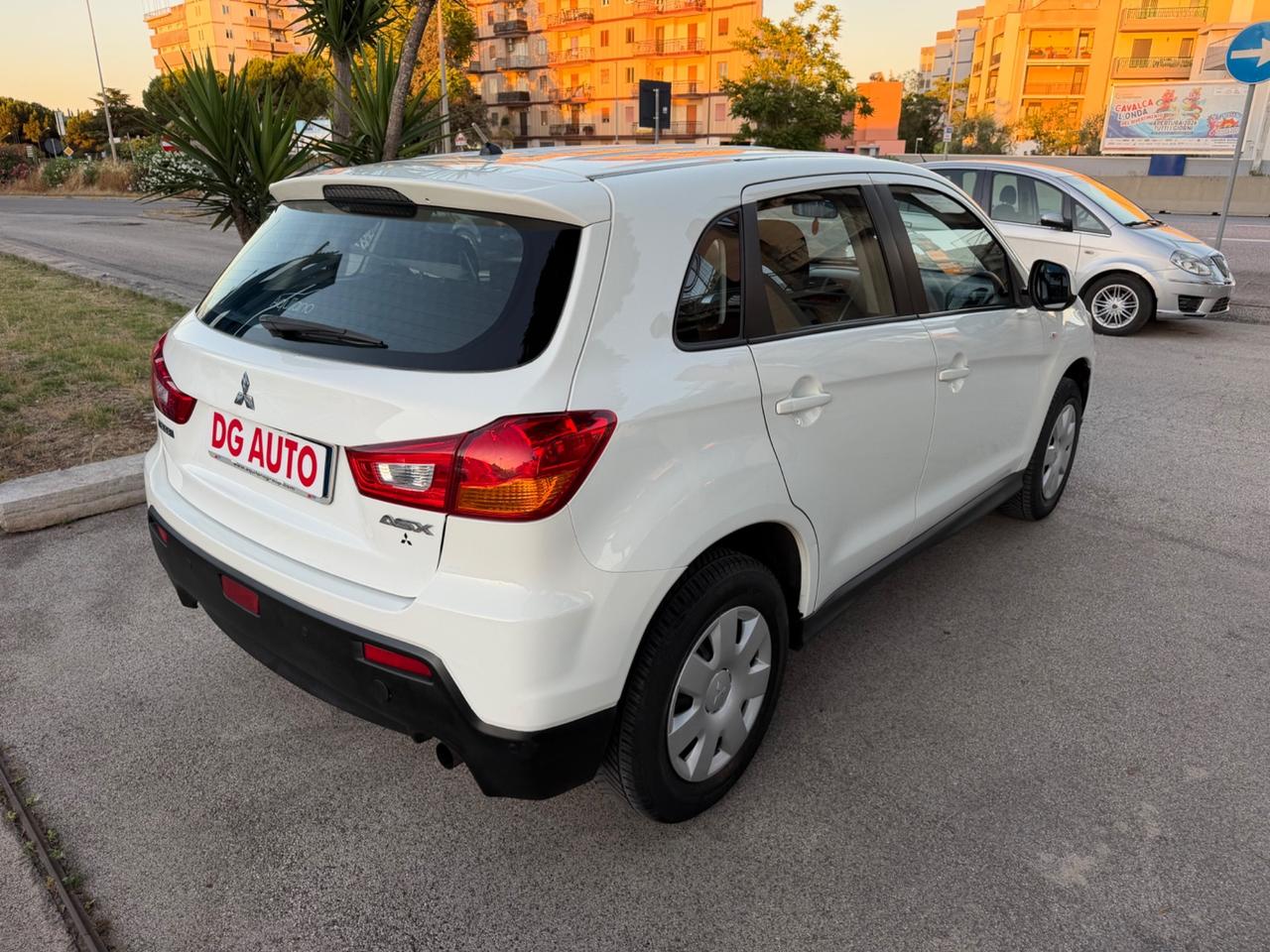 Mitsubishi ASX 1.6 benzina 117 cv 2011