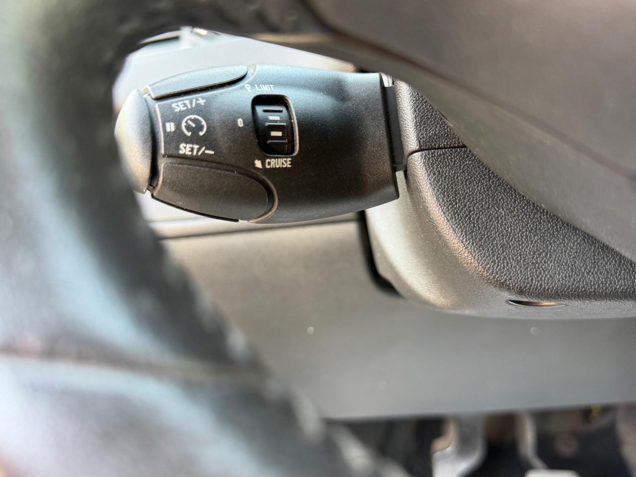 Peugeot 208 PureTech 82 5 porte Allure