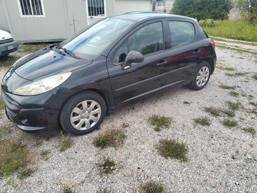 Peugeot 207 1.4 8V 75CV 5p
