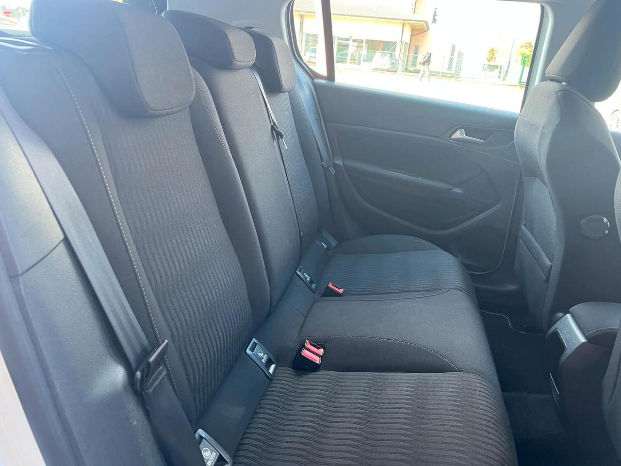 Peugeot 308 308 5p 1.2 puretech Active-unico proprietario