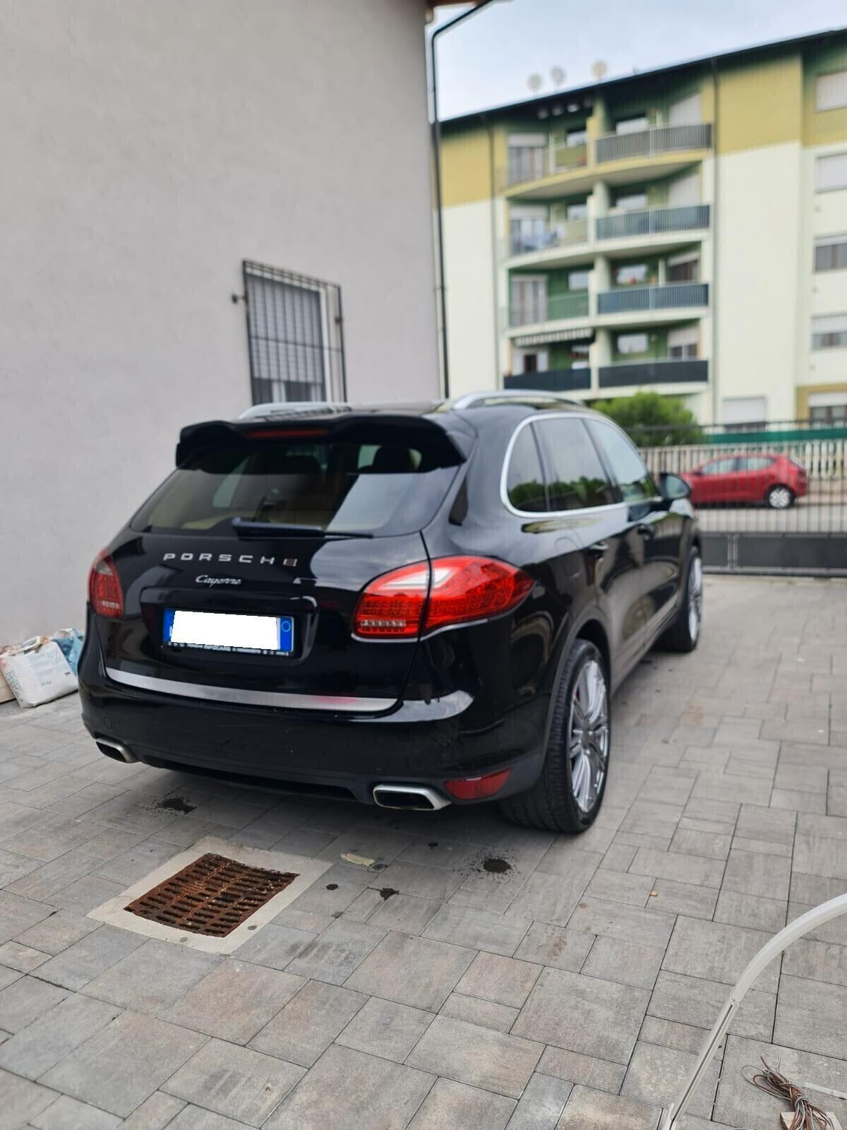PORSCHE CAYENNE 3.0 V6 TDI 245cv NAVY PELLE TEL !!!