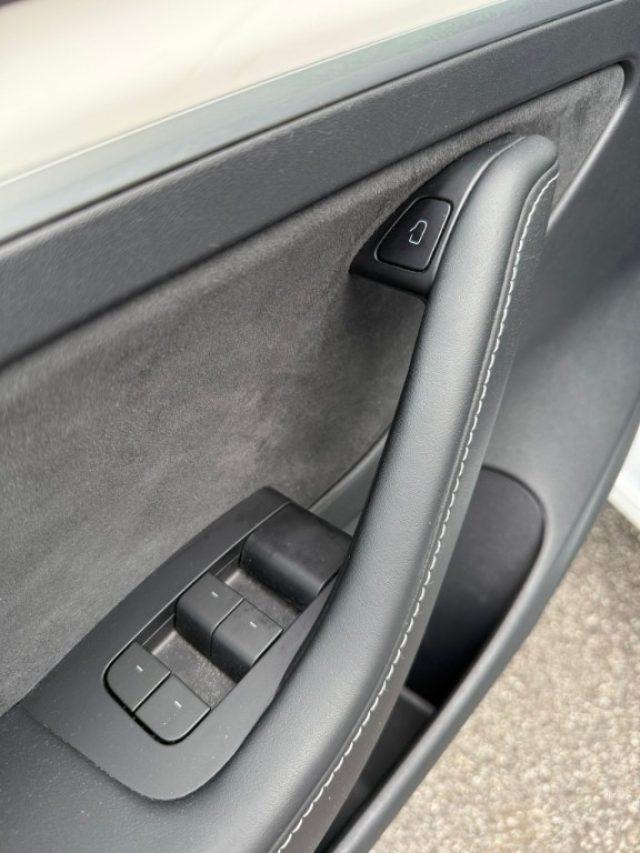 TESLA Model 3 RWD AUTOPILOT-LED-PELLE BIANCA-TETTO-WINTER