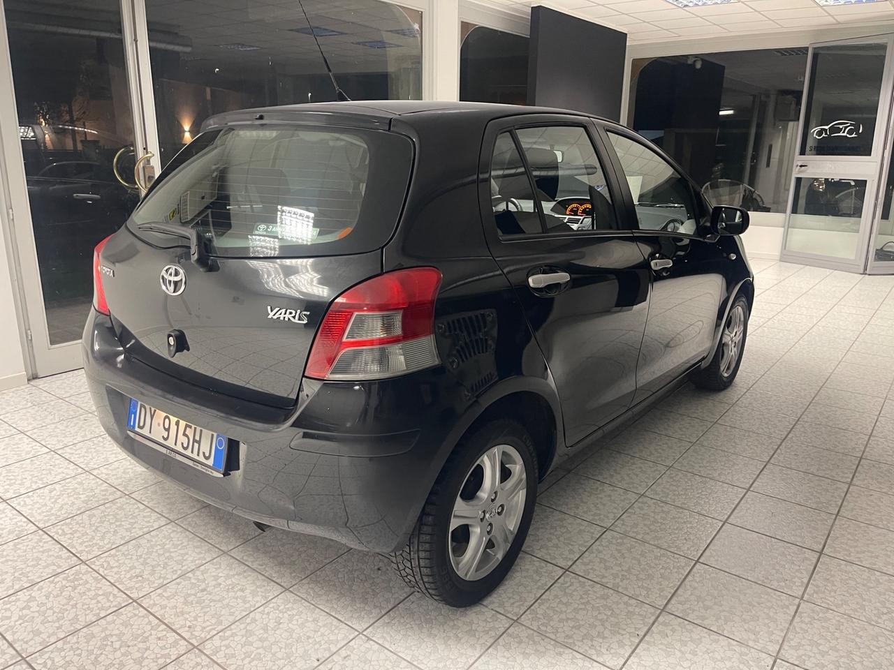 Toyota Yaris 1.3 5 porte Sol