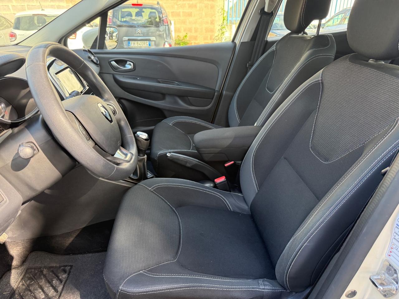 Renault Clio 1.2 75CV 5 porte Intens