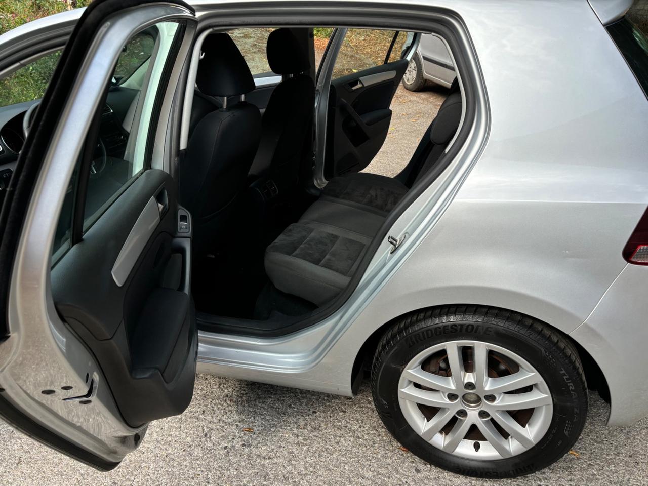 Volkswagen Golf 1.6 TDI DPF 5p. Highline