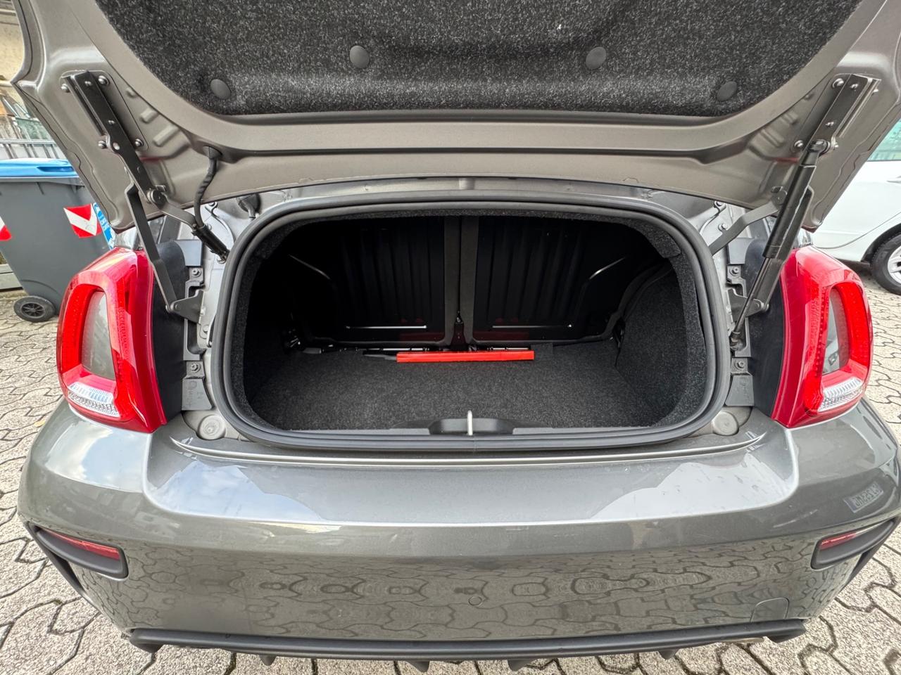 Abarth 595 C 1.4 Turbo T-Jet 165 CV