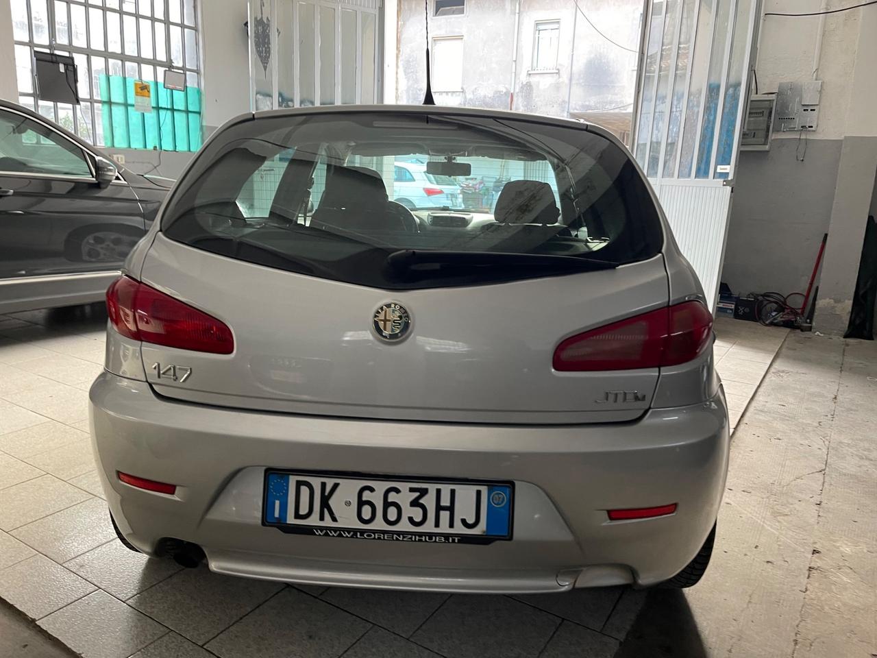 Alfa Romeo 147 1.9 JTD (120) 5 porte Murphy&Nye