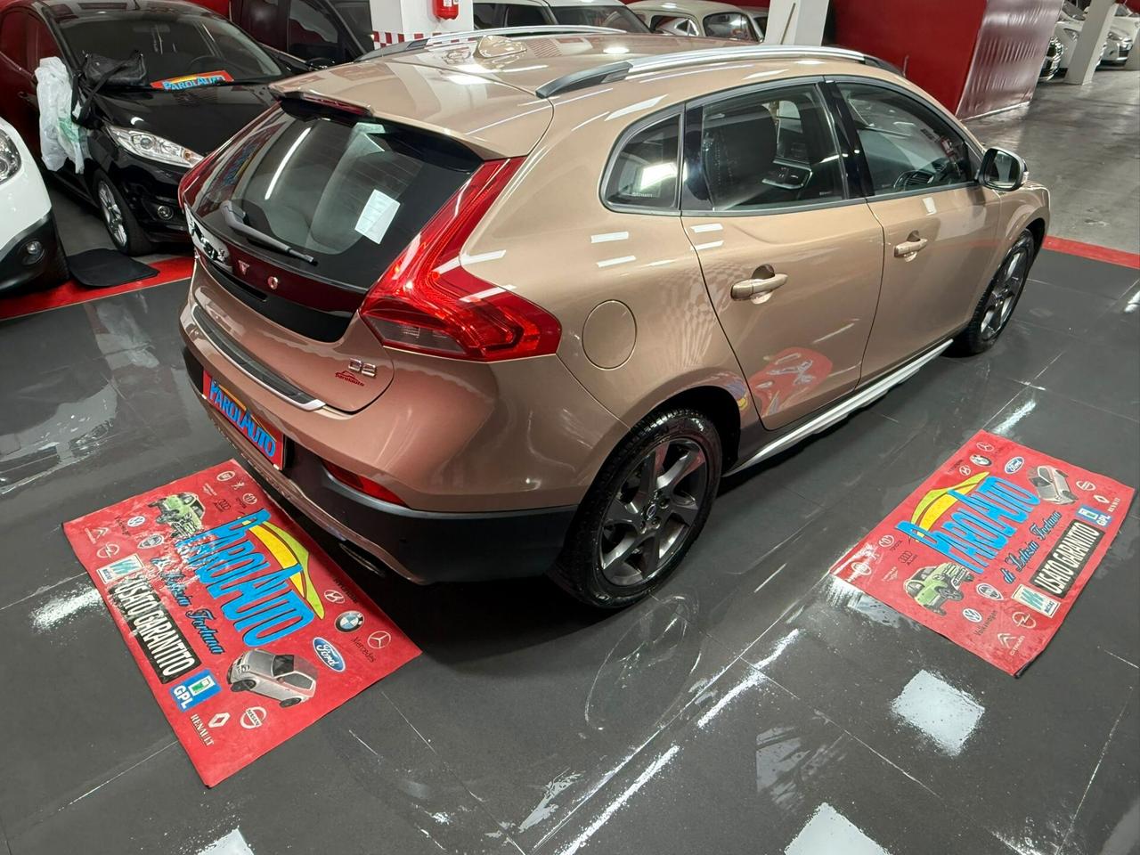 Volvo V40 Cross Country D2 1.6 114cv - 2014