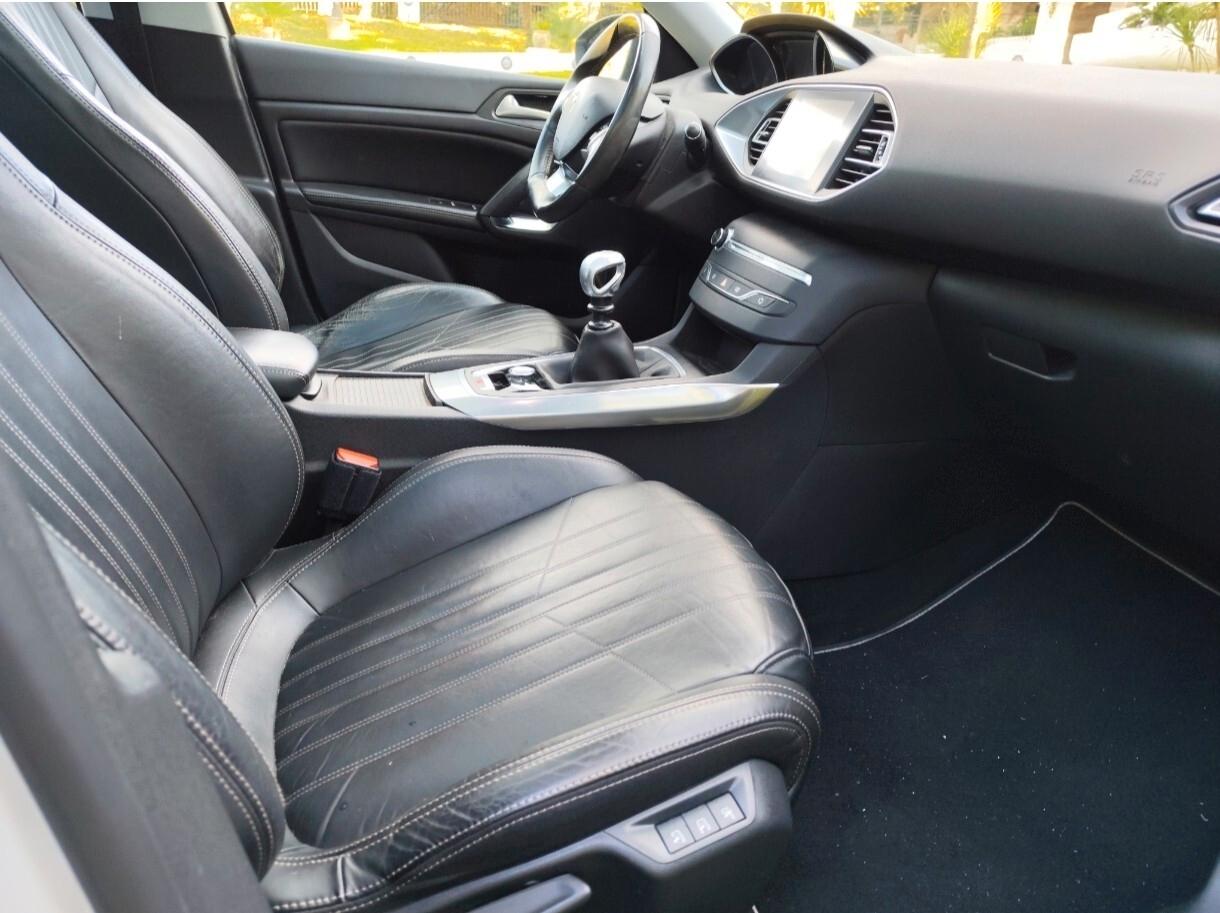 Peugeot 308 1.6 e-HDi 115 CV Stop&Start Allure