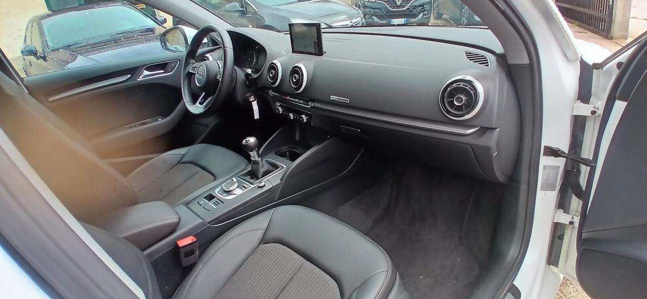 Audi A3 SPB 1.6 TDI Sport - 2016