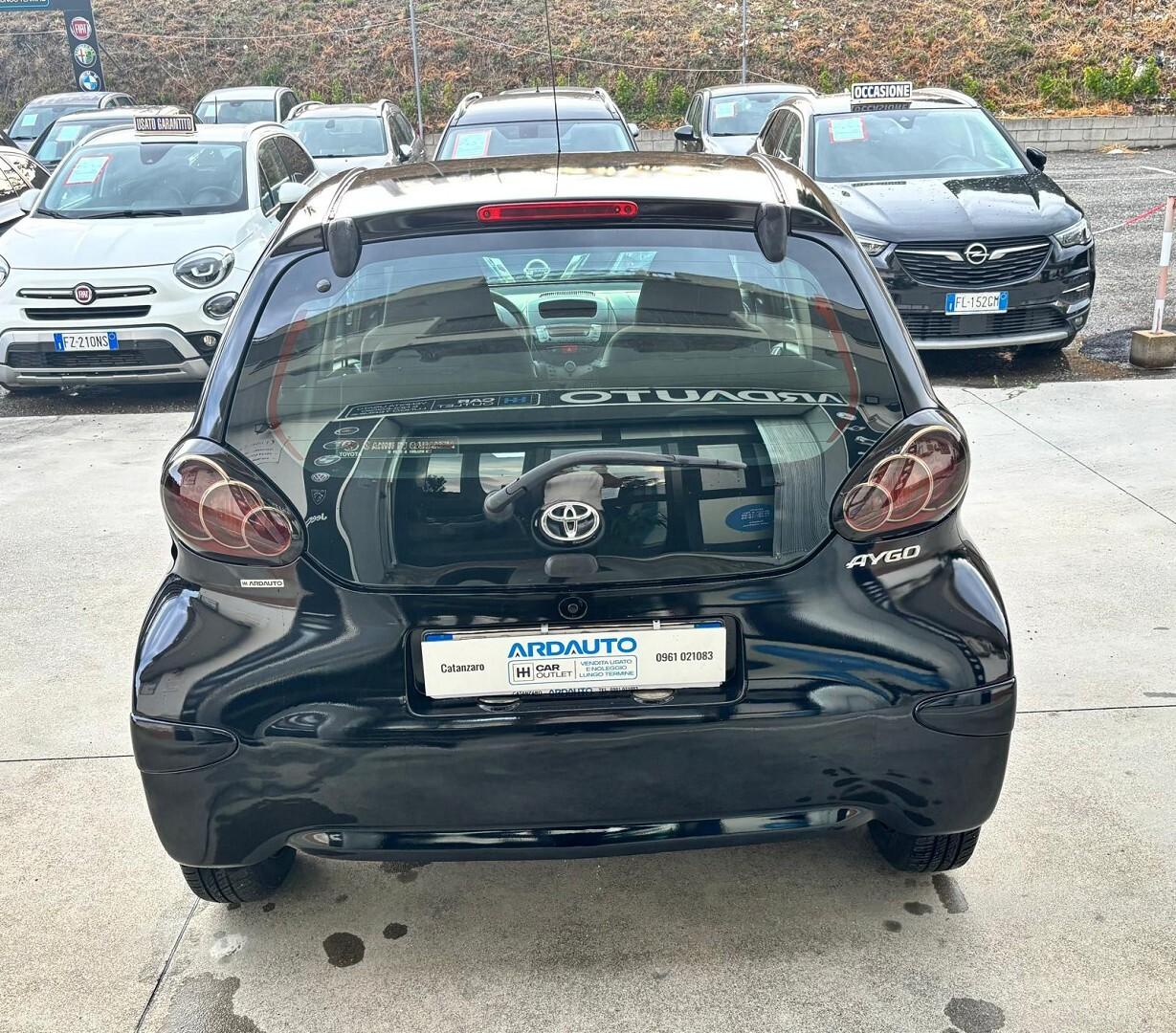 Toyota Aygo 1.0 Vvt-i 5 porte 69 cv Clima