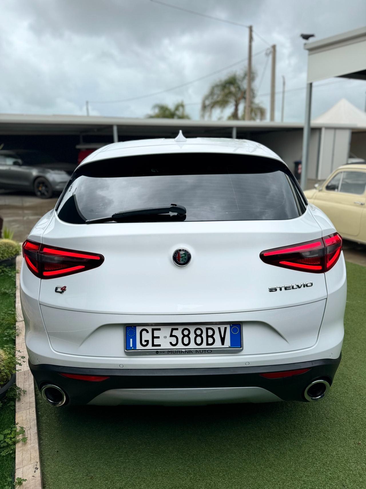 Alfa Romeo Stelvio 2.2 Turbodiesel 190 CV AT8 Q4 Business