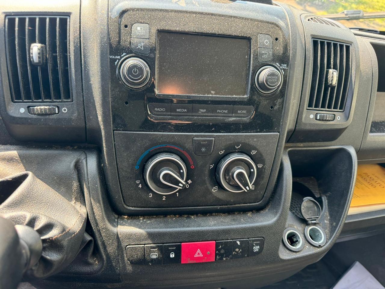 Peugeot Boxer 2.2HDi 140cv L2H2