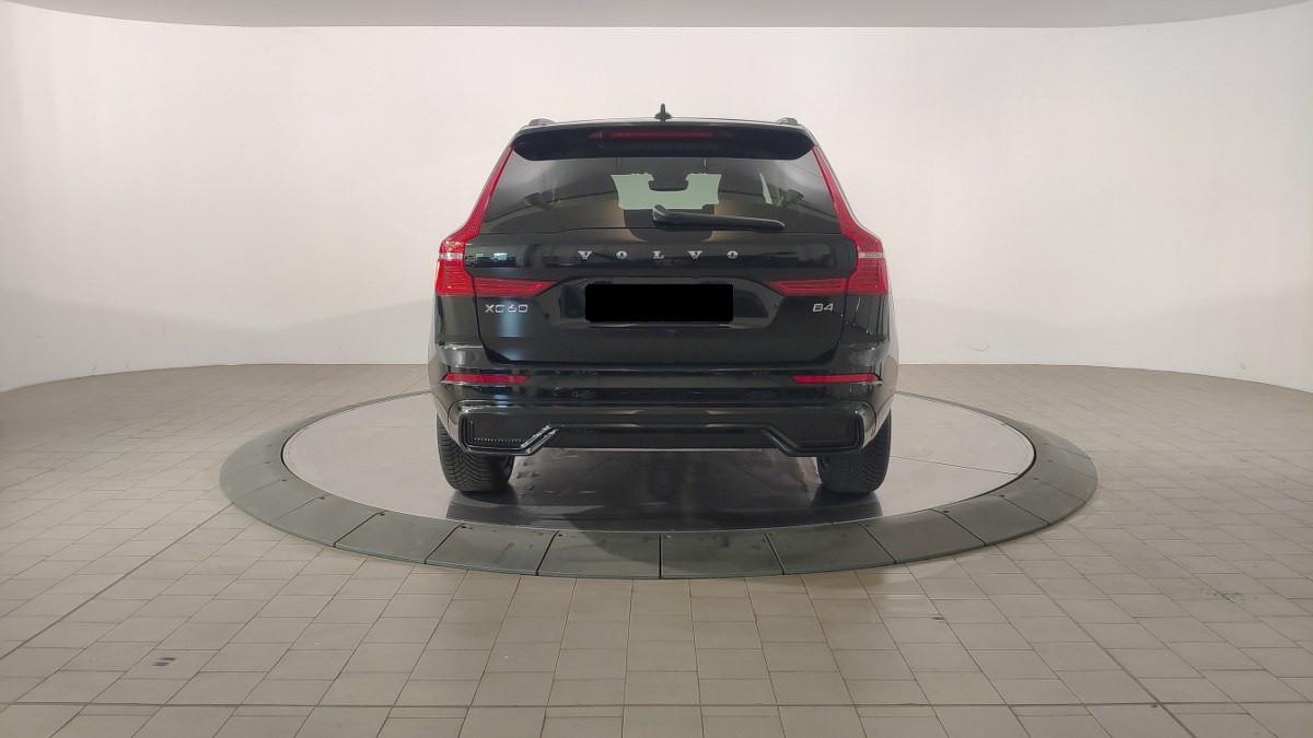 VOLVO Xc60 B4 Mild Hybrid Automatico Plus Dark