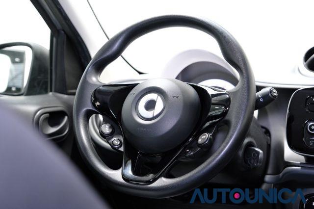 SMART ForFour 60 1.0 YOUNGSTER NEOPATENTATI