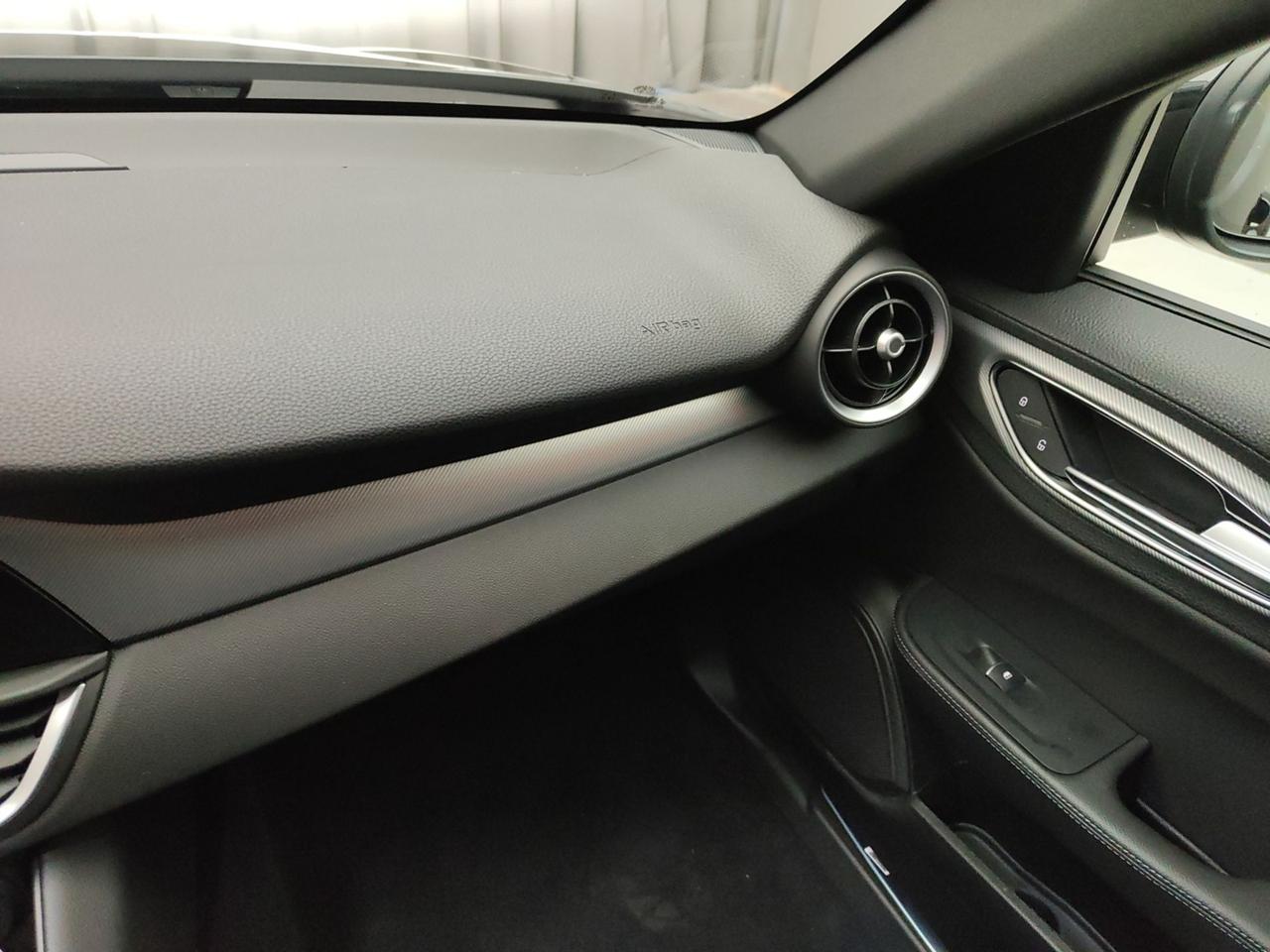 ALFA ROMEO Giulia 2023 2.2 TD 160CV SPRINT AT8