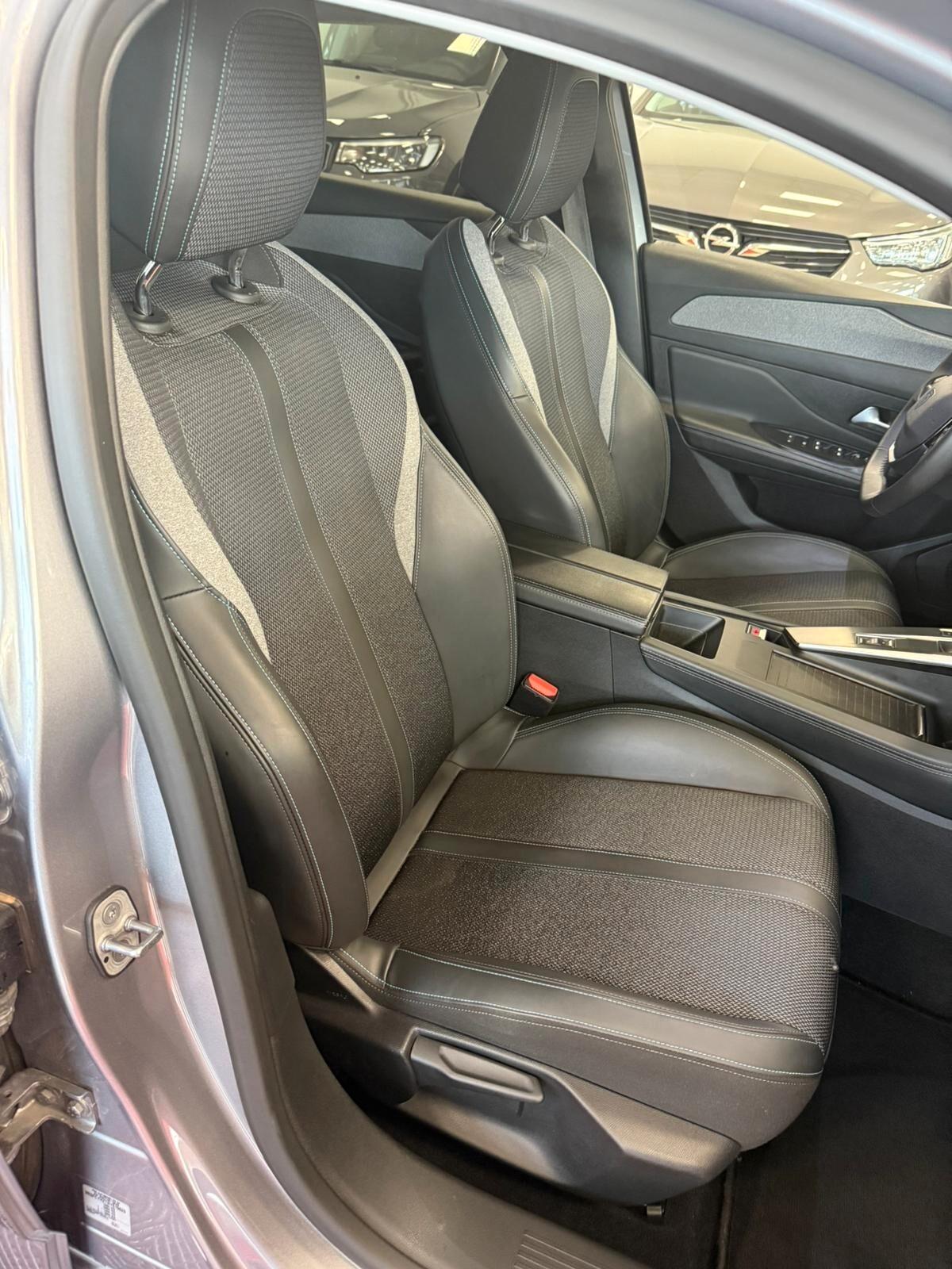 Peugeot 308 BlueHDi 130 S&S EAT8 SW Allure Pack
