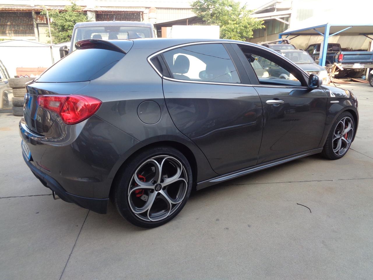 Alfa Romeo Giulietta 1750 TBi Quadrifoglio Verde