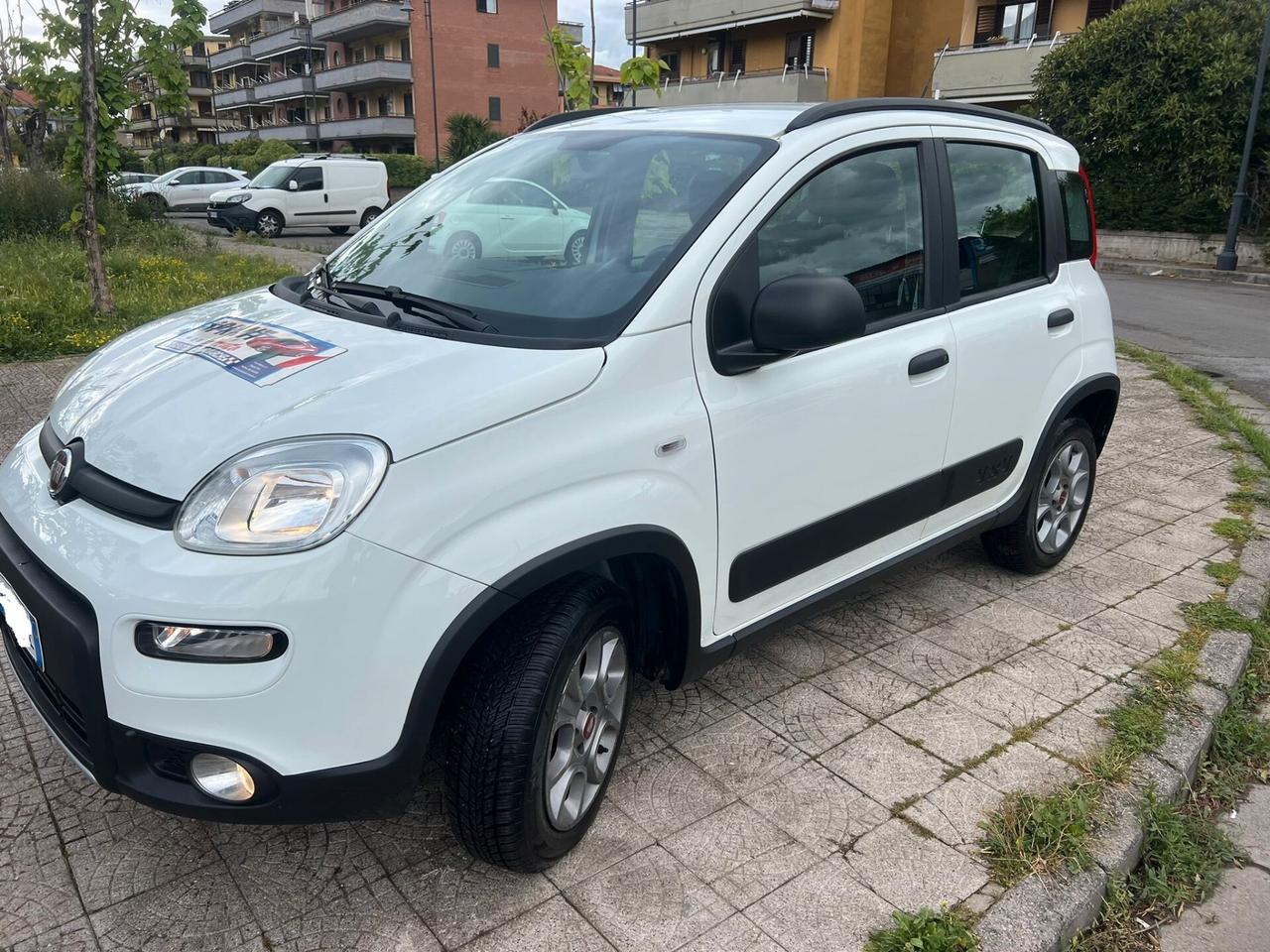 Fiat Panda 1.3 MJT 4x4 TREKKING UCONNECT LEGA BT